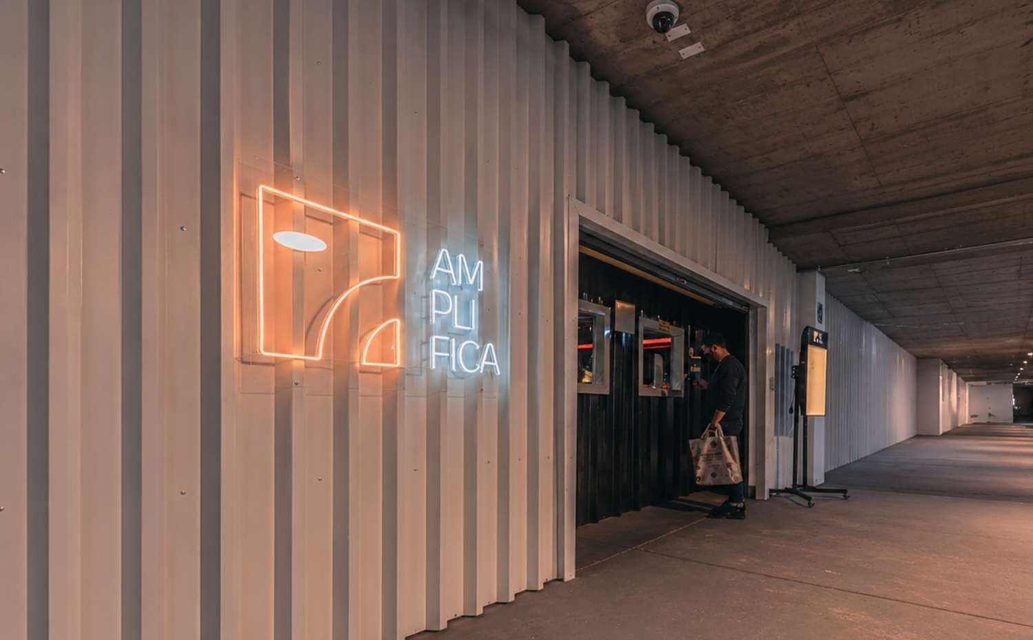 Amplifica dark store in Santiago